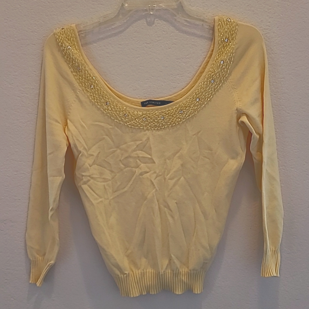 Soft knitted top with beading